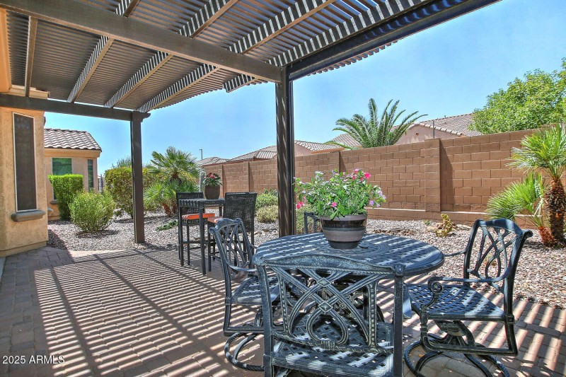 7465 W Noble Pr Wy Florence AZ-large-042