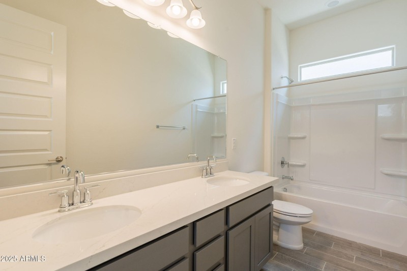 42-web-or-mls-desert mirage-42