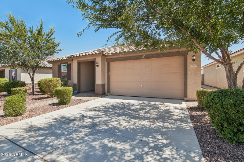 4-web-or-mls-W Molly Ln-S2407-002