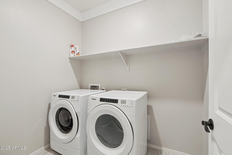 21-web-or-mls-W Molly Ln-S2407-019