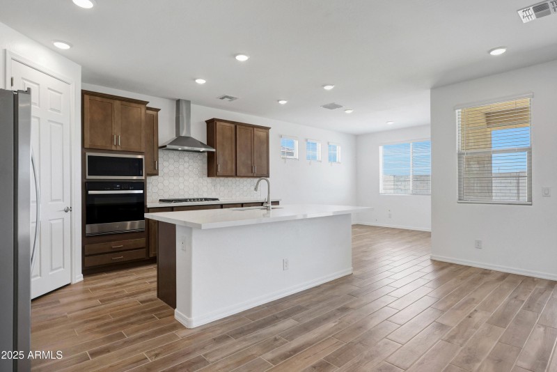 PHX_LasVentanas_Lot 2036_Dove_18522_Kitc