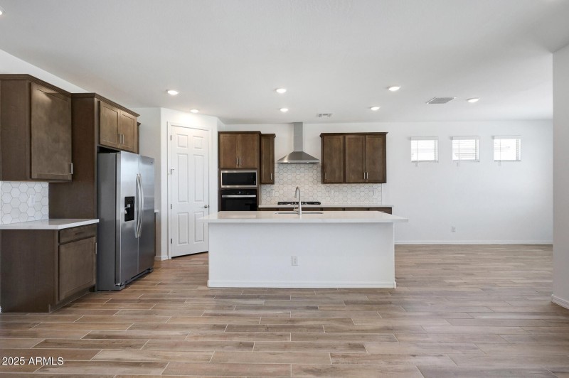 PHX_LasVentanas_Lot 2036_Dove_18522_Kitc