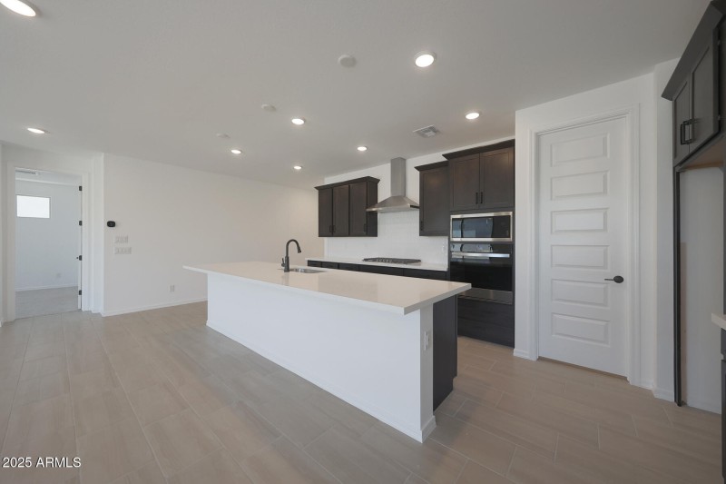 PHX_Pinnacle_Lot 2126_Aqua_4204_Kitchen