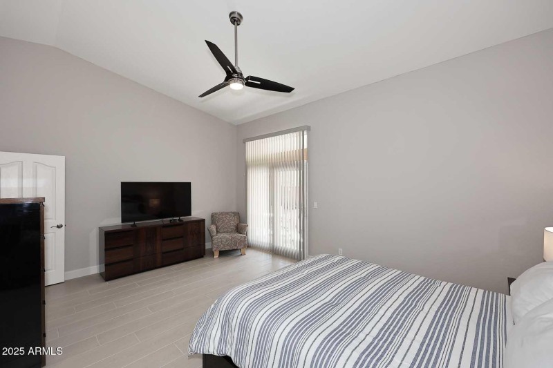 Primary Bedroom2