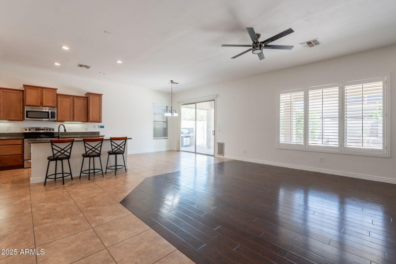 21-web-or-mls-Lagoon-11