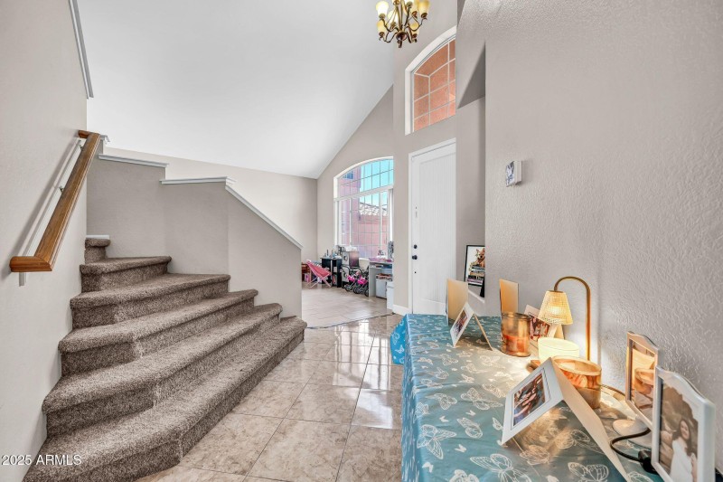 3341 N Garden Lane-7
