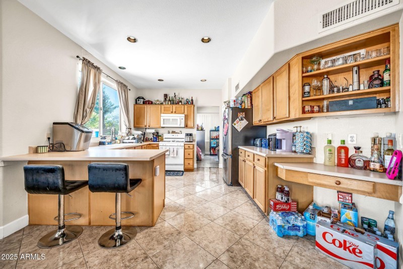 3341 N Garden Lane-18