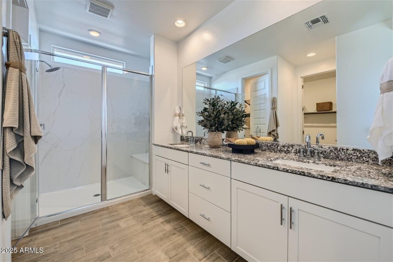 Owners Bath