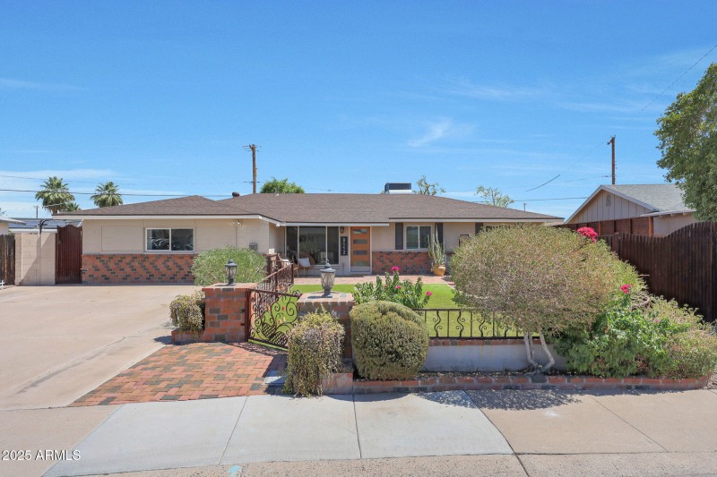 Lovely curb appeal