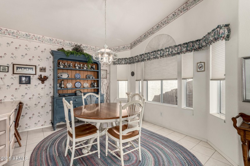 Breakfast Nook (2)