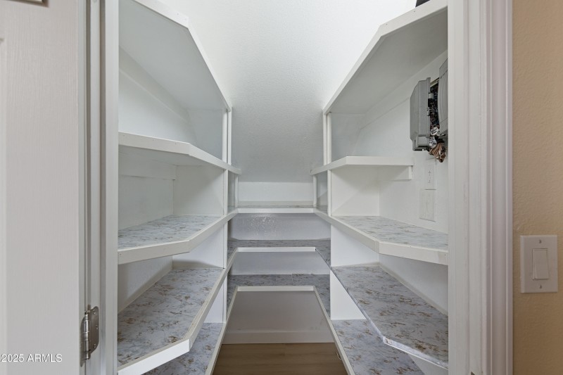 Walk-in Pantry