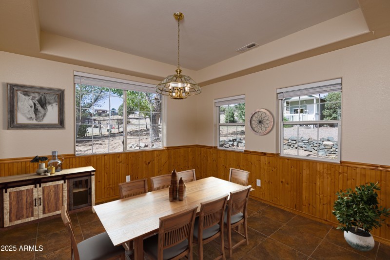 Dining_Room VS