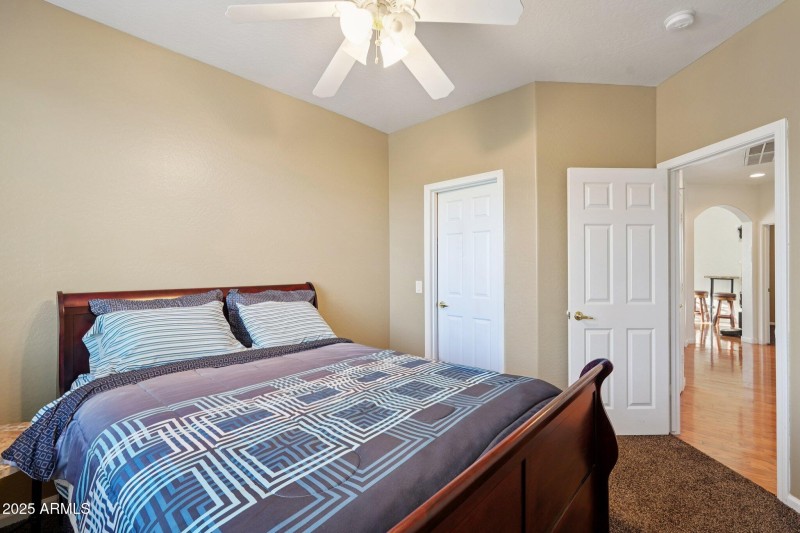 Bedroom 4-3