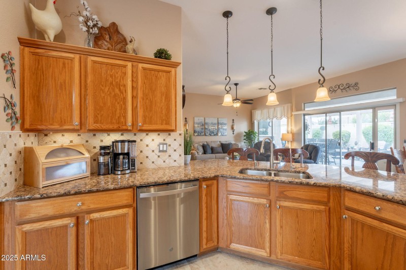 10-web-or-mls-Walnut-10