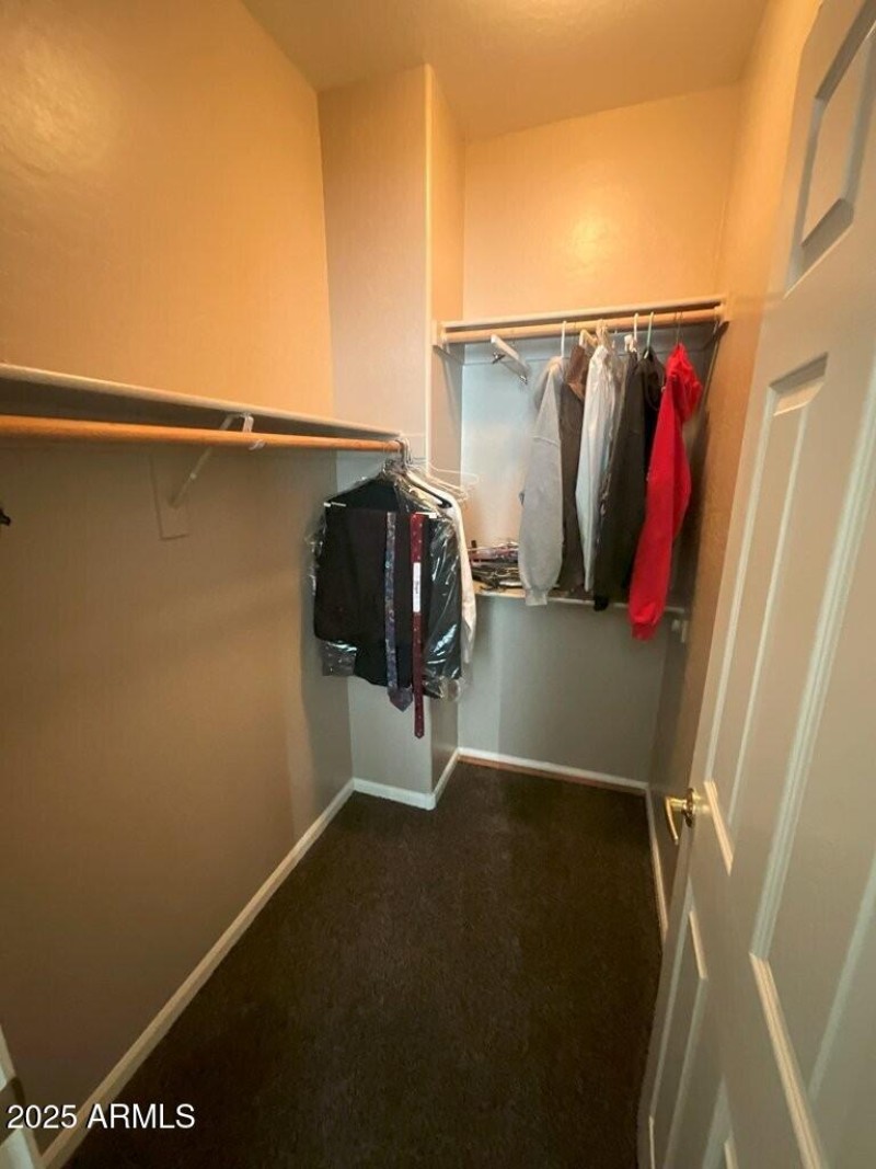 Bedroom4 Closet