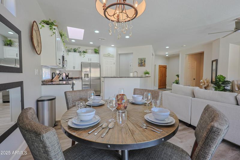 2462 W TURTLE HILL DR