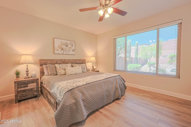 2462 W TURTLE HILL DR