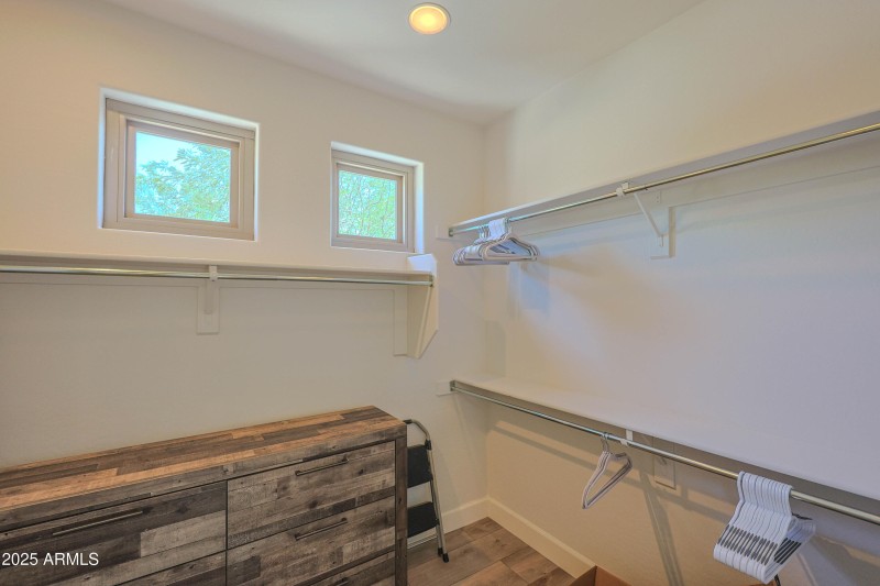 2462 W TURTLE HILL DR