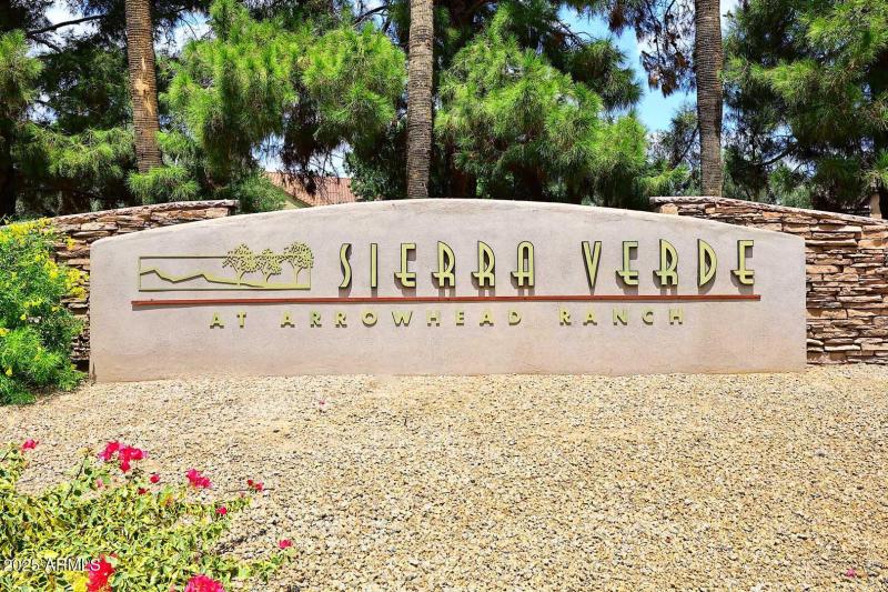 Sierra Verde-Sign