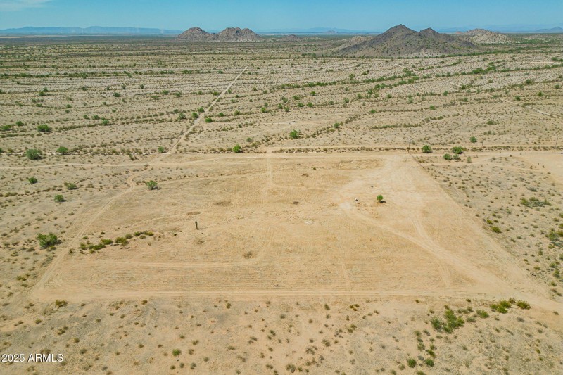 2-web-or-mls-ARROWHEAD-Aerial-2