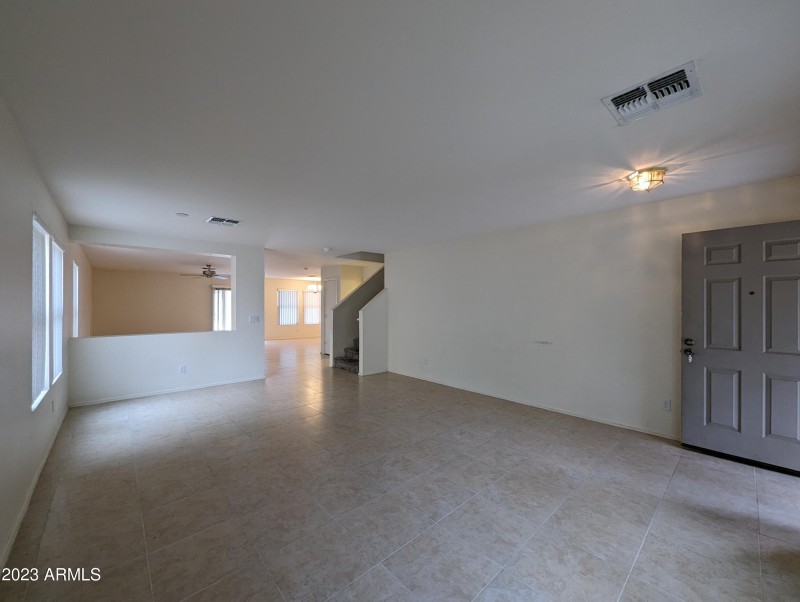 3215 W SAINT ANNE AVE