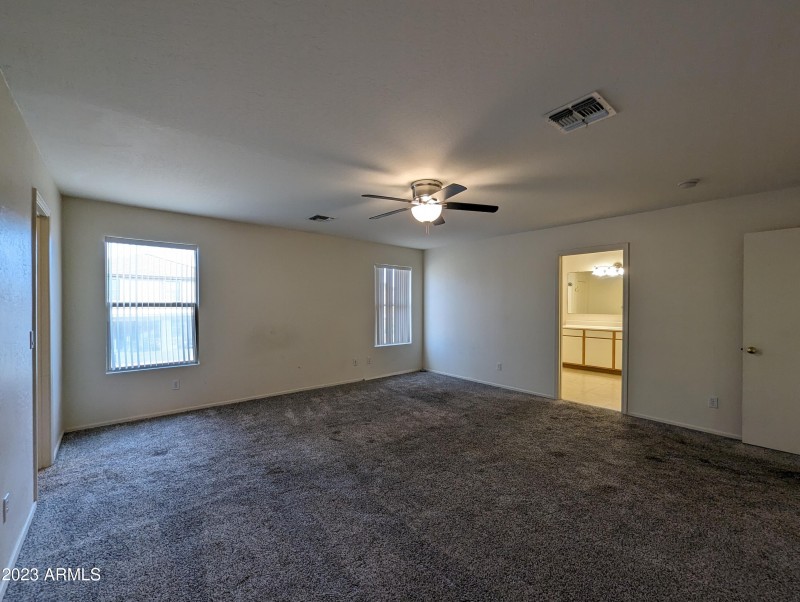 3215 W SAINT ANNE AVE