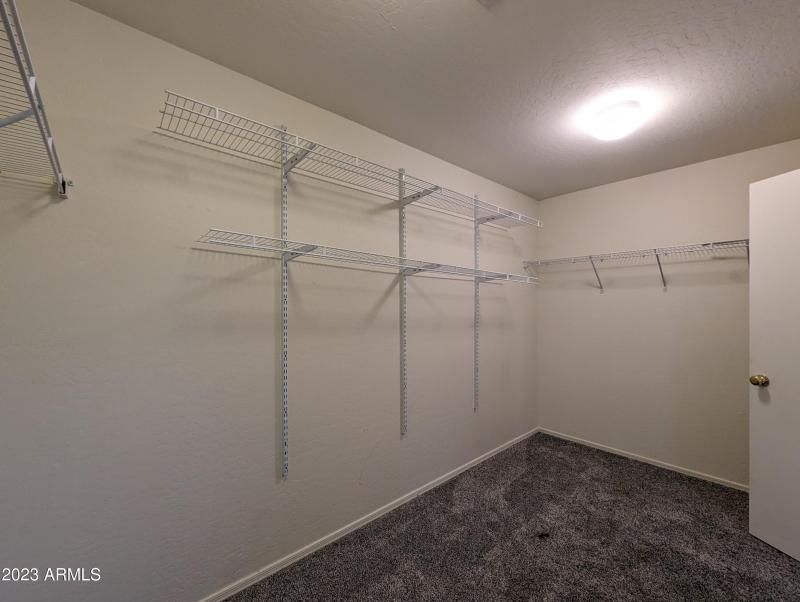 3215 W SAINT ANNE AVE