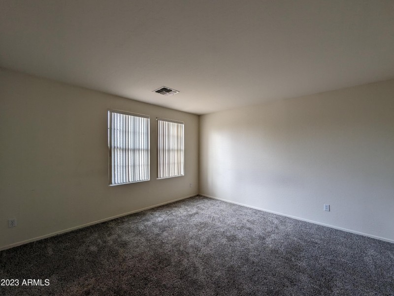 3215 W SAINT ANNE AVE