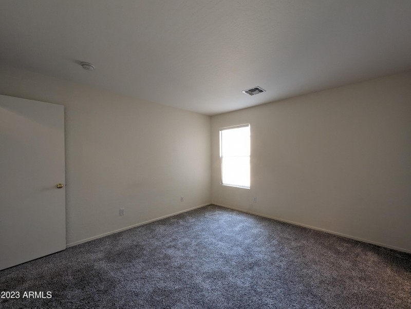 3215 W SAINT ANNE AVE