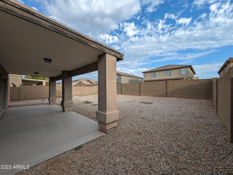 3215 W SAINT ANNE AVE