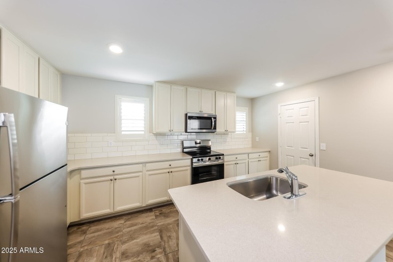 008-photo-kitchen-14372509