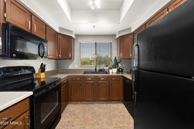 Spacious Kitchen