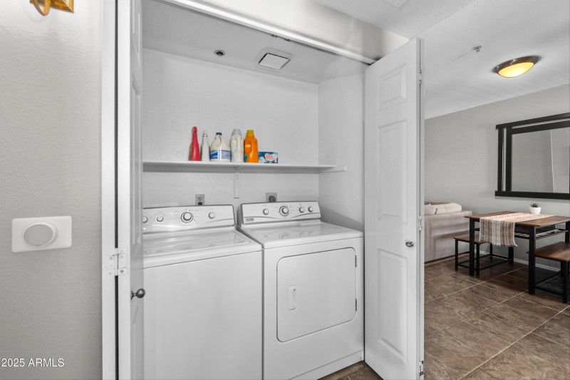 In-Unit Washer/Dryer Stay