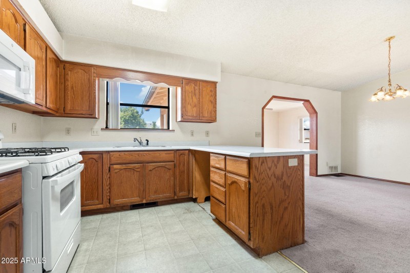 10_Kitchen