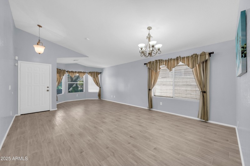 4255 E Rock Dr-7