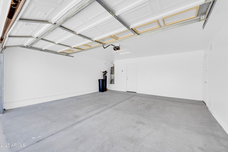 4255 E Rock Dr-32