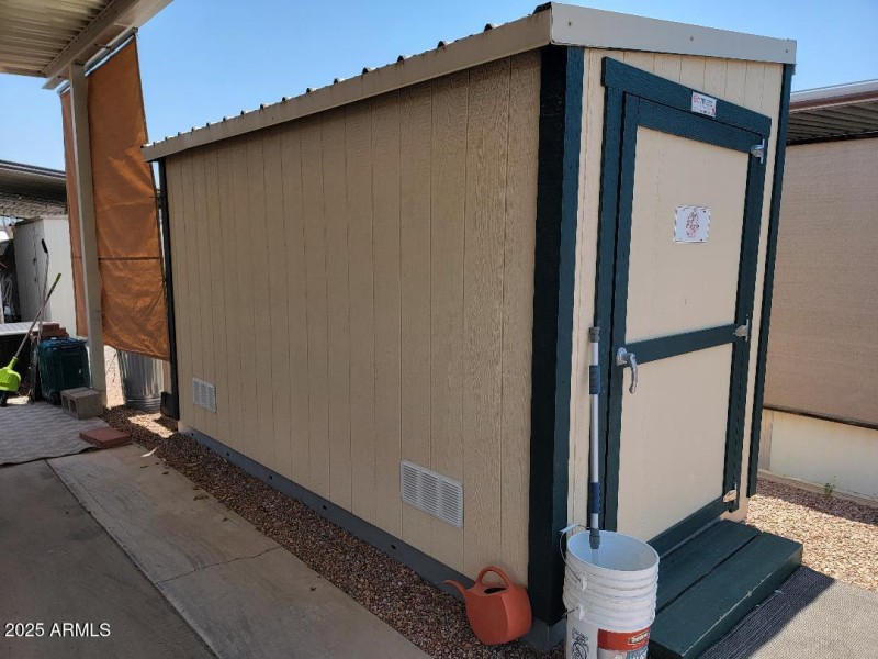 415 storage shed