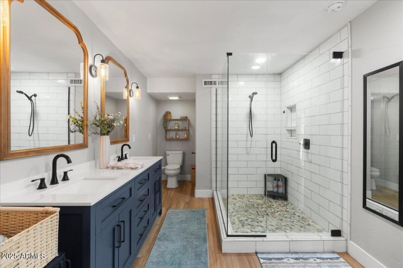 18-Primary Bathroom