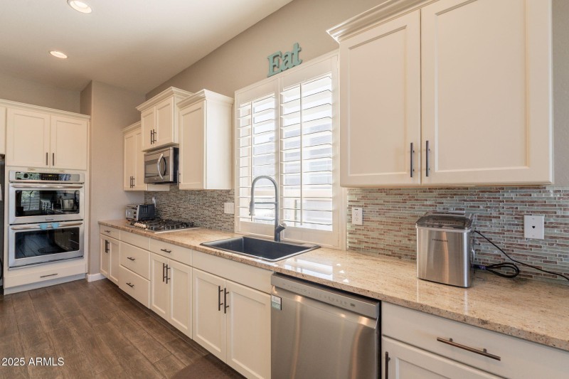 20-web-or-mls-Raven-20