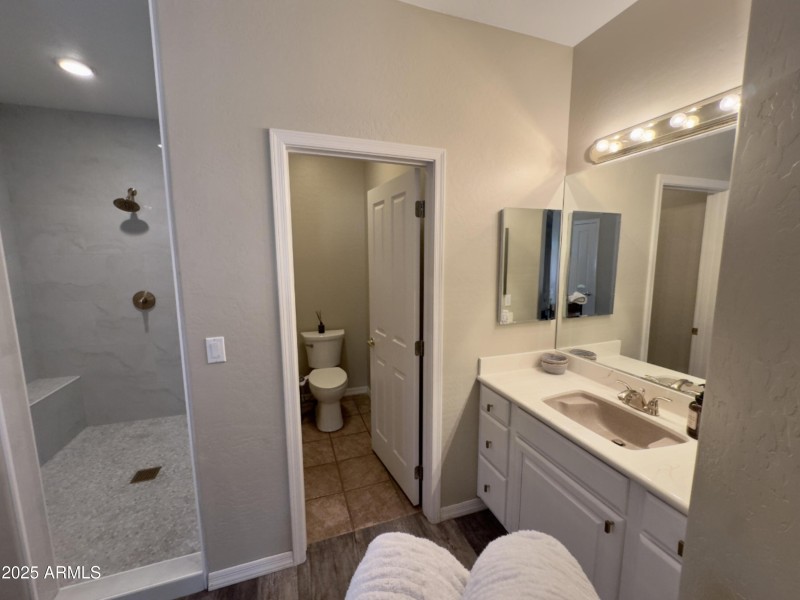 Bathroom right