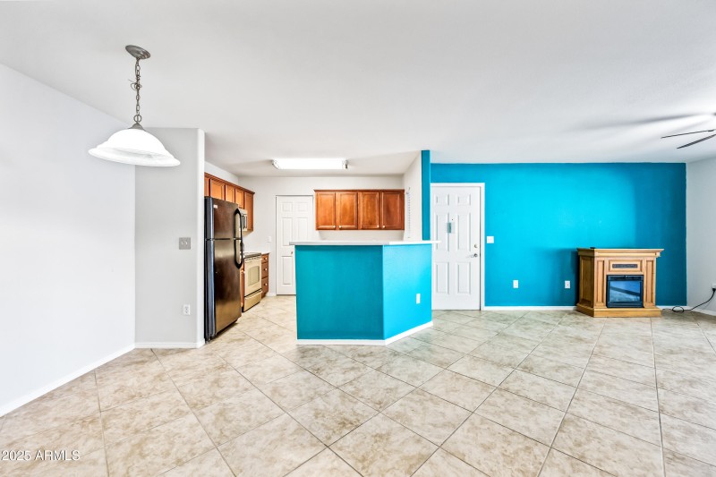 3-17017N12S1126-ocupix