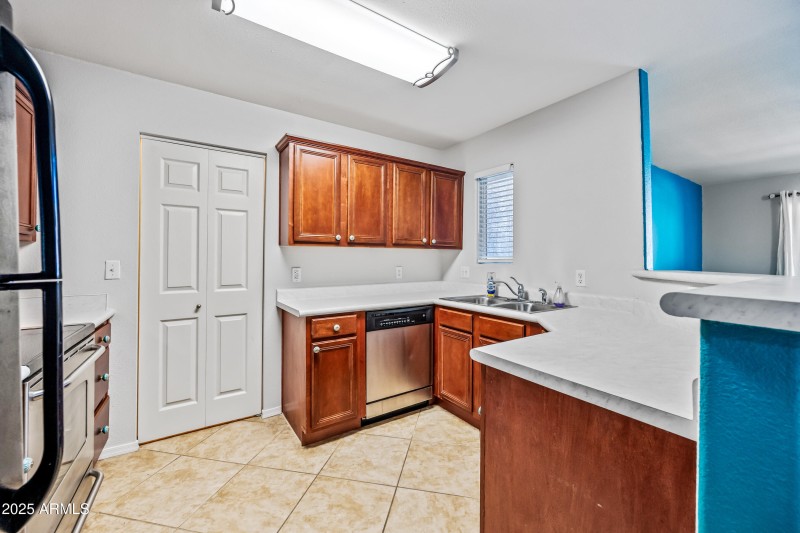 8-17017N12S1126-ocupix