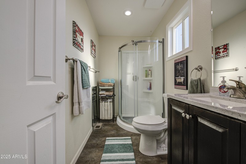 Bathroom 2-pic 1