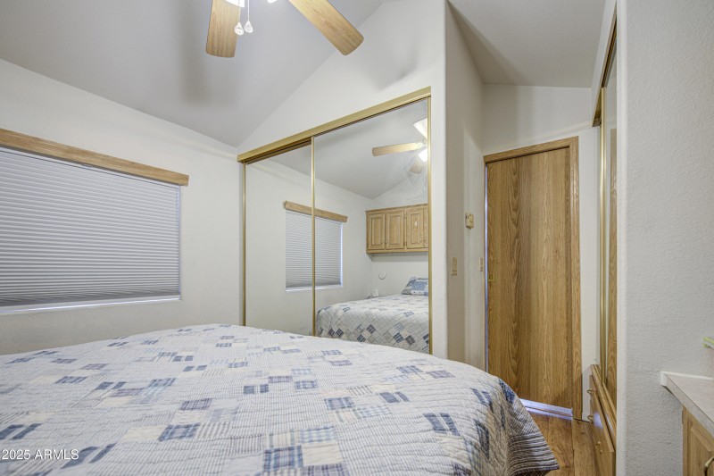 Bedroom-pic 2