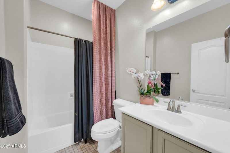 2249 E Galileo Dr-44
