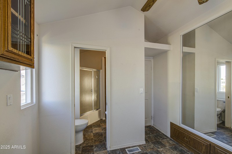 Bedroom-pic 3