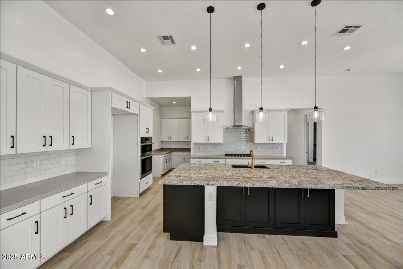 08-Kitchen