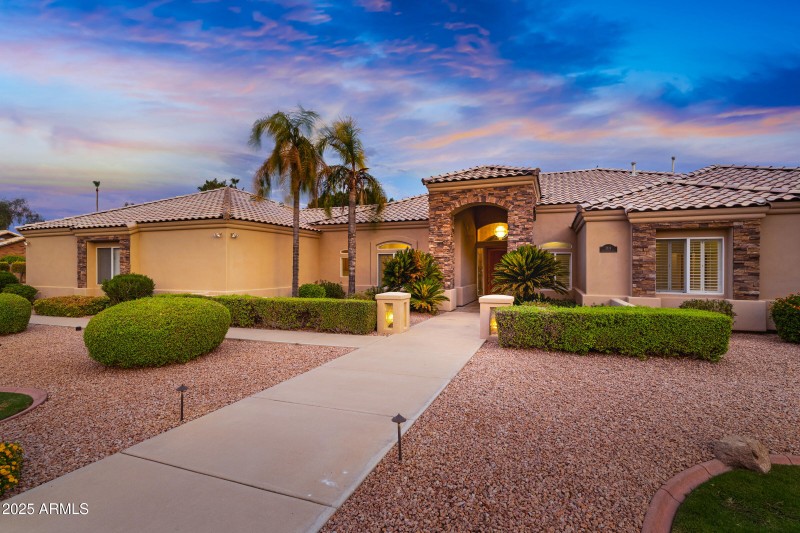 3819 E Ivyglen St-76