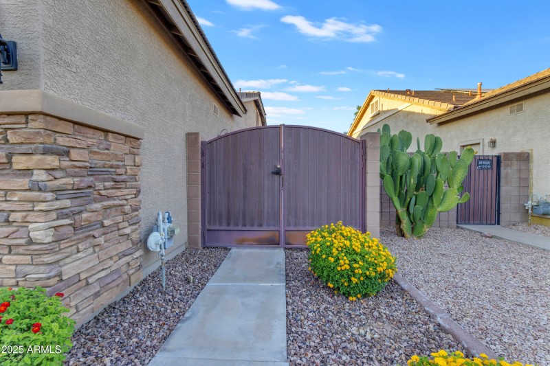 RV GATE