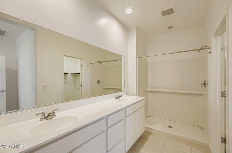 Owners Bath